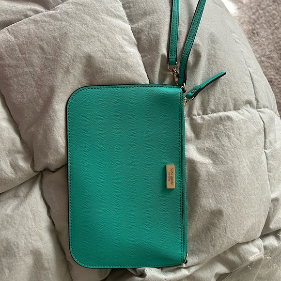 NWOT - Kate Spade Leather Wristlet, Purse, or Wallet - Picture 7 of 12